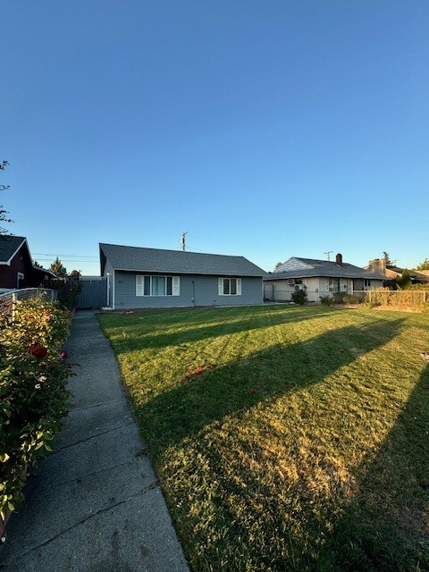 Foto del edificio - 1815 W Shoshone St