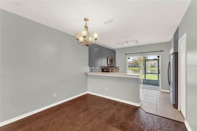 Foto del edificio - Dream Townhome is Beautiful Sanford Florida