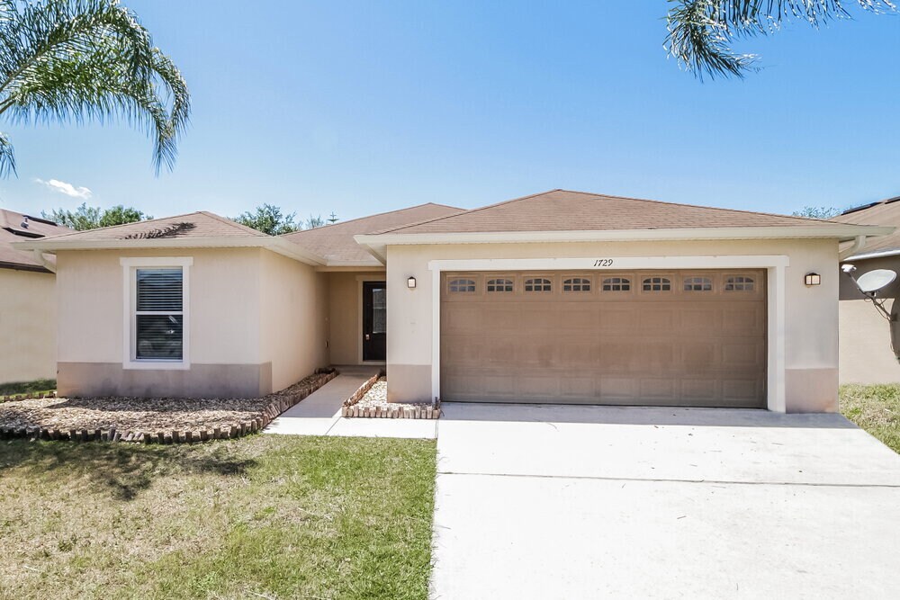 Foto principal - 1729 Strathmore Cir