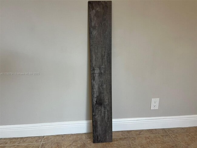 Building Photo - 451 Springdale Cir