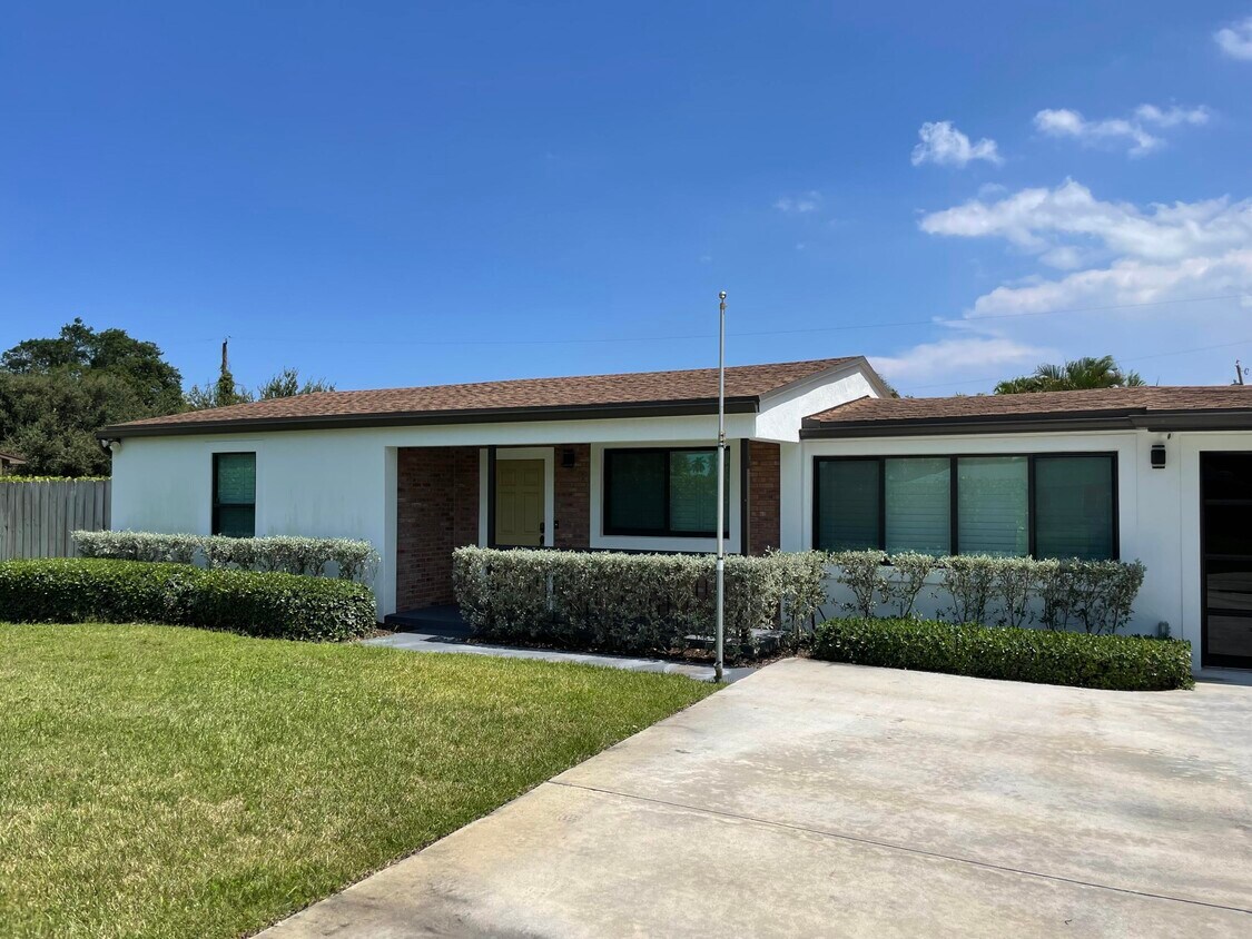 2940 Cherokee Rd, West Palm Beach, FL 33406 House Rental in West Palm Beach, FL