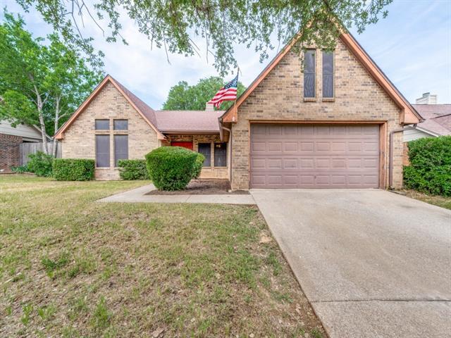 Building Photo - 3220 Cliffview Dr