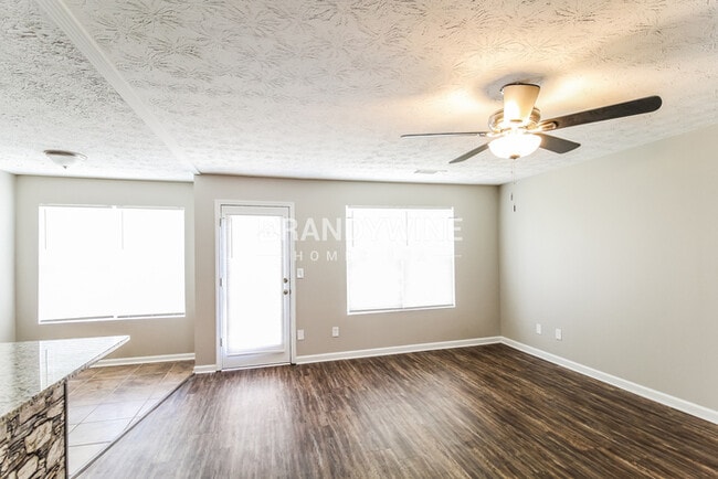 Building Photo - 2375 Broad River Pl