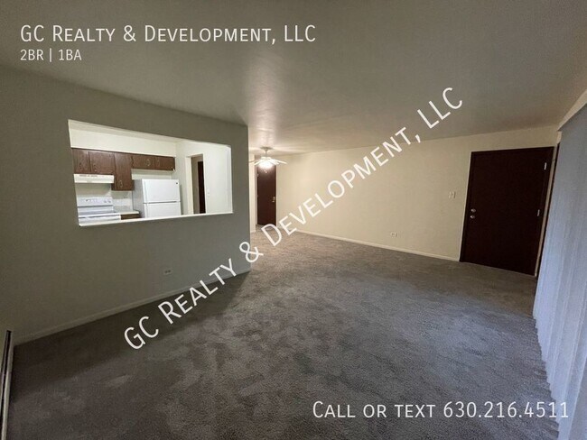 Foto del edificio - ***PALATINE 2 BDRM / HEAT INCLUDED / COIN ...