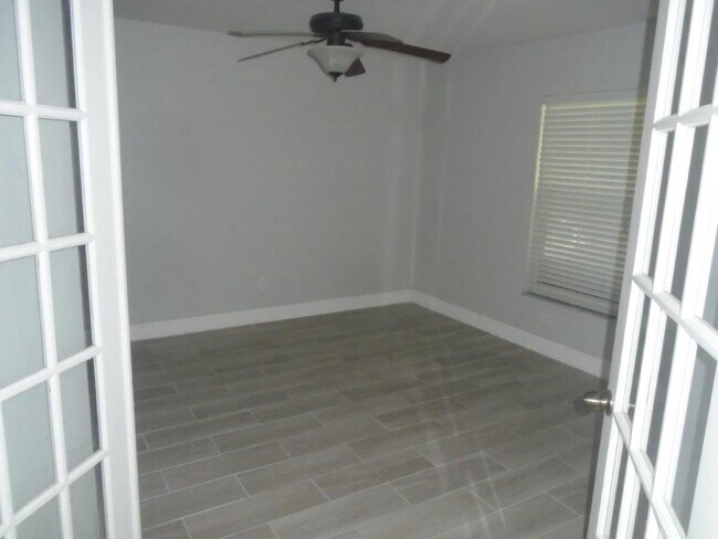 Foto del edificio - 6788 Abbott St
