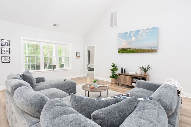 Foto del edificio - 279 Navigators Dr