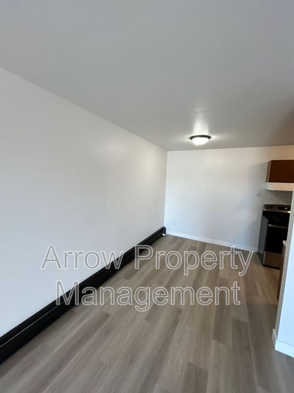 Foto del edificio - 215 E Arbor Ave