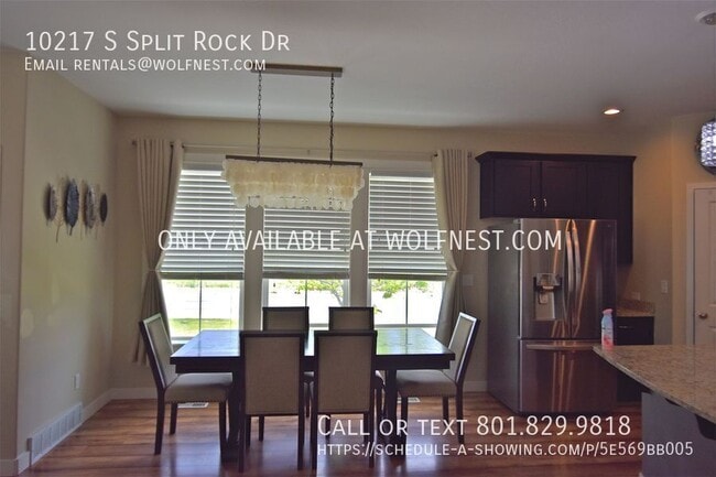 Building Photo - 10217 S Split Rock Dr