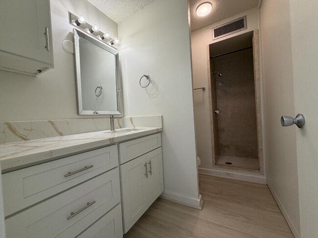 Building Photo - To register for the showing time below, note the 4 digit code: 5918 and click "APPLY NOW."(mobile...