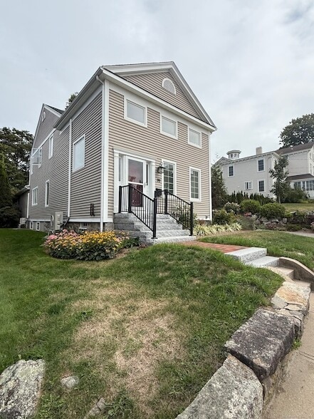 Photo - 99 Main St House