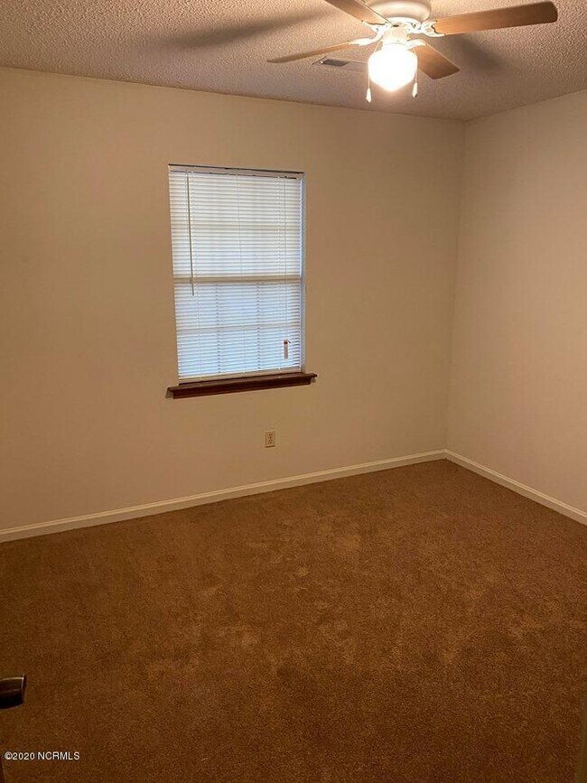 Foto del edificio - 4223 Washington St