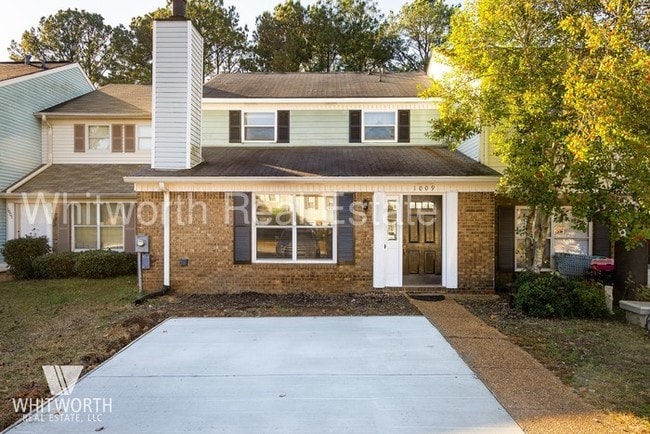 Building Photo - 1009 Fairfax Dr