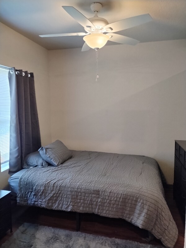 Foto del edificio - 5833 Homewood Dr