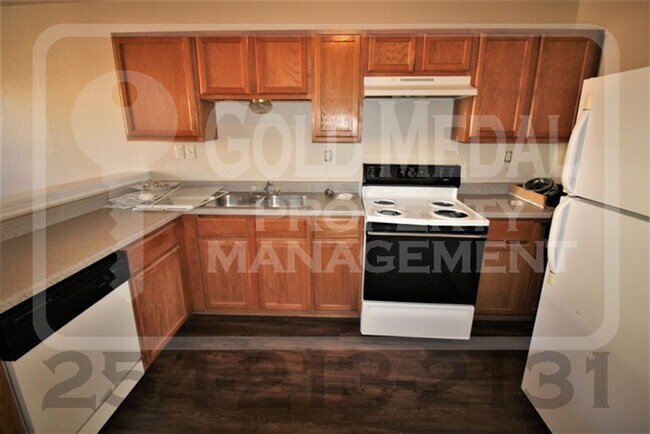 Building Photo - 3401 Barcelona Dr
