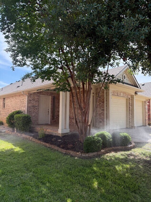 Foto principal - 377 Kirby Dr