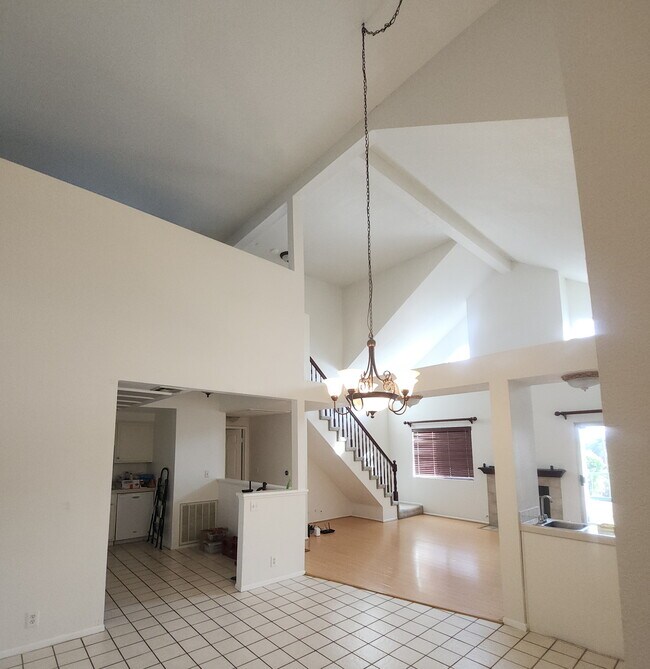 Foto del edificio - 5420 Sylmar Ave