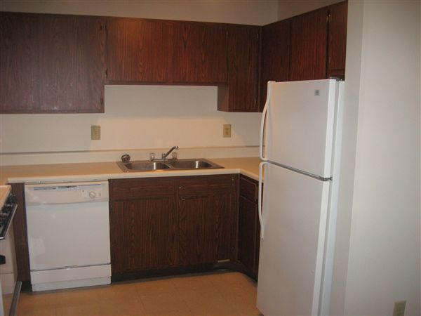 Building Photo - 124 Coors Blvd