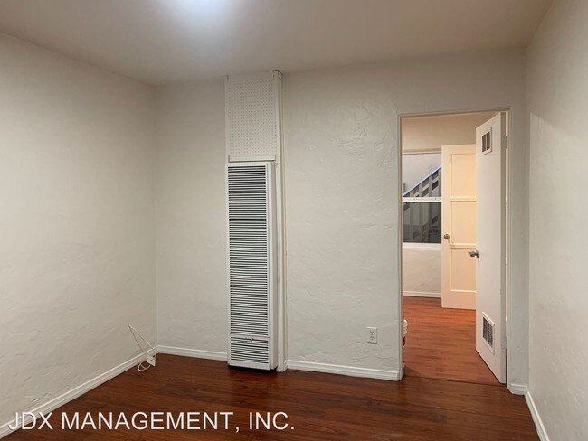 Building Photo - 3080-3088 Webster Ave