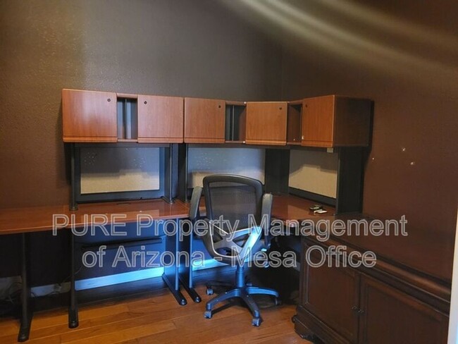 Building Photo - 10529 E Posada Ave