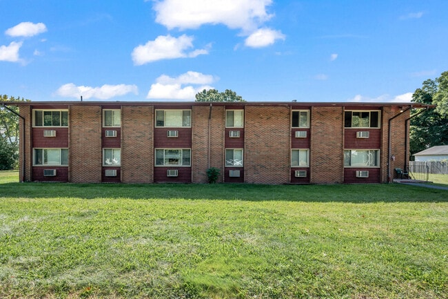 Building Photo - Pembrooke Court Apartments