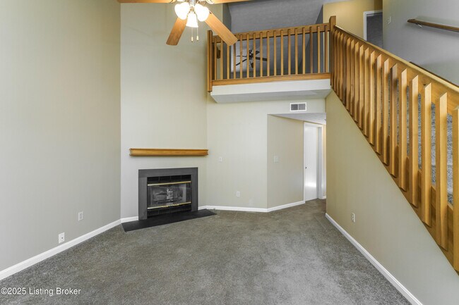 Building Photo - 4005 Chenwood Ln
