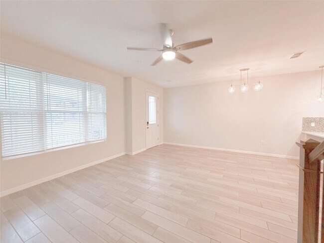 Building Photo - 2459 Varenna Loop