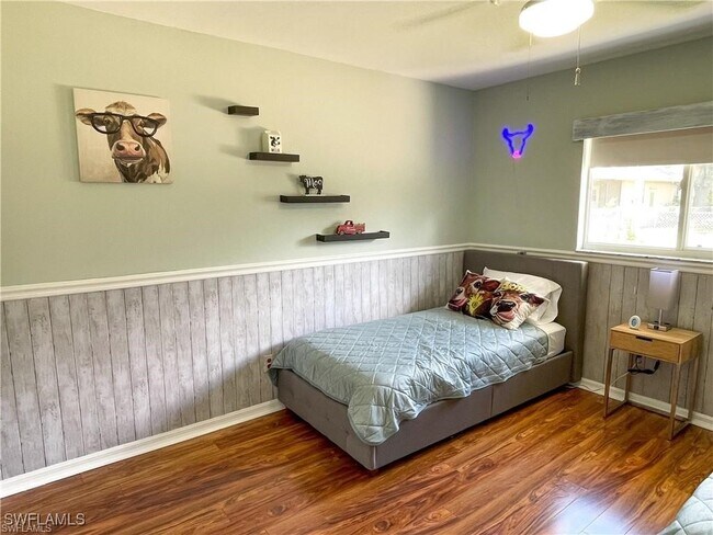 Foto del edificio - 425 SE 19th St
