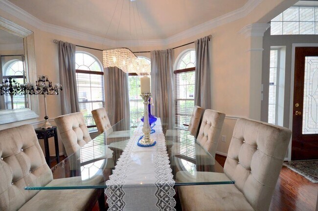 Foto del edificio - 16711 Vivian Point Ln