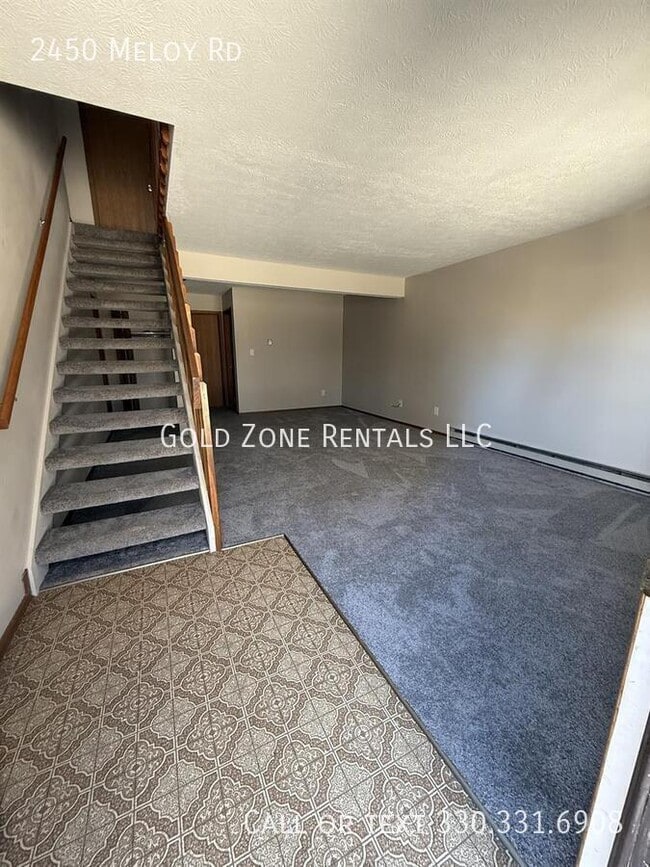 Building Photo - 2450 Meloy Rd