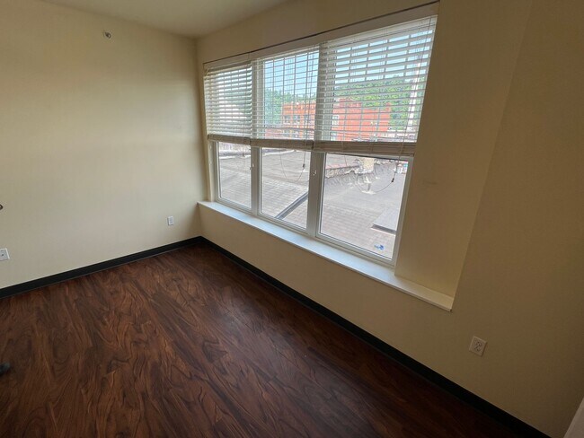 Foto del edificio - 401 Schoonmaker Ave