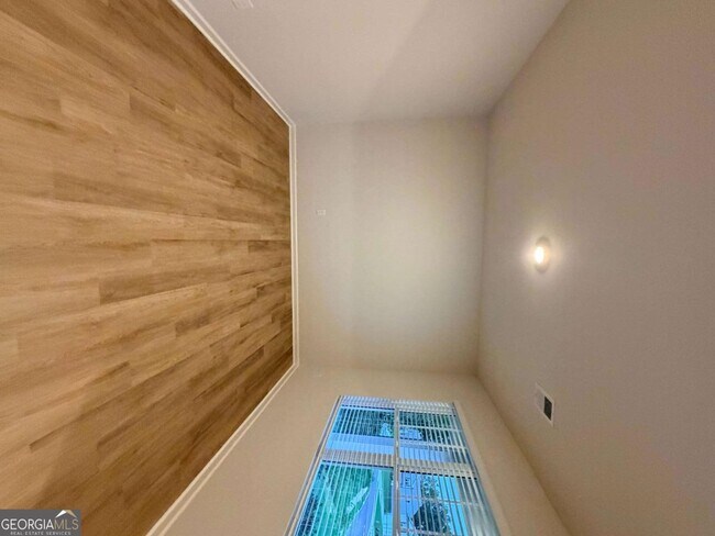 Foto del edificio - 112 Glenrise Dr