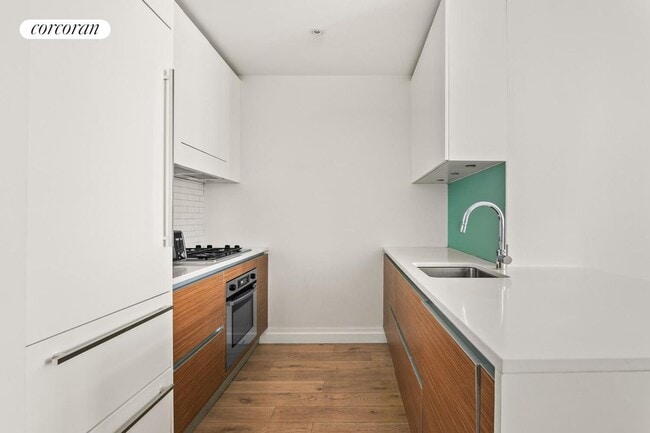 Foto del edificio - 555 W 59th St