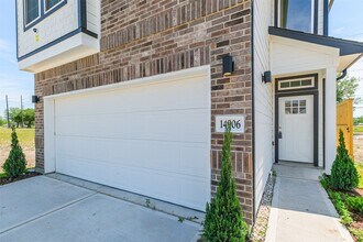 Building Photo - 14906 Eagle feather ct.