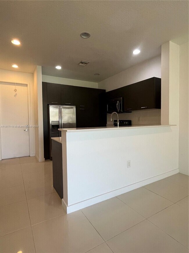Foto del edificio - 3417 NW 13th St