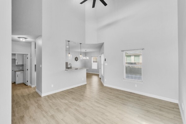 Building Photo - 15417 Palmira Ave