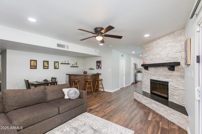 Building Photo - 4521 N 35th St