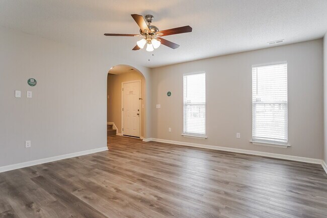 Building Photo - 4409 Cobble Creek Ln