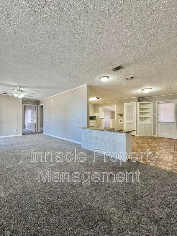 Foto del edificio - 2013 Koberlin St