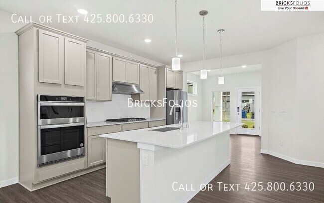 Foto del edificio - 5115 86th Ave NE