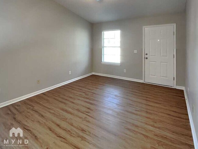 Foto del edificio - 103 Adlett Ln