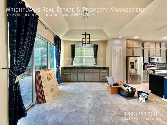 Foto del edificio - 6414 Salt Creek Ave