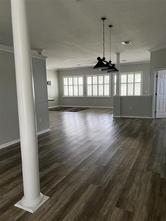 Foto del edificio - 6803 Hermitage Dr