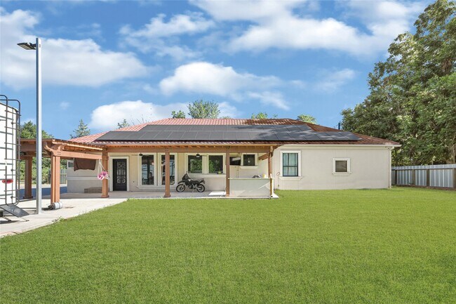 Foto del edificio - 509 Joan Of Arc Dr