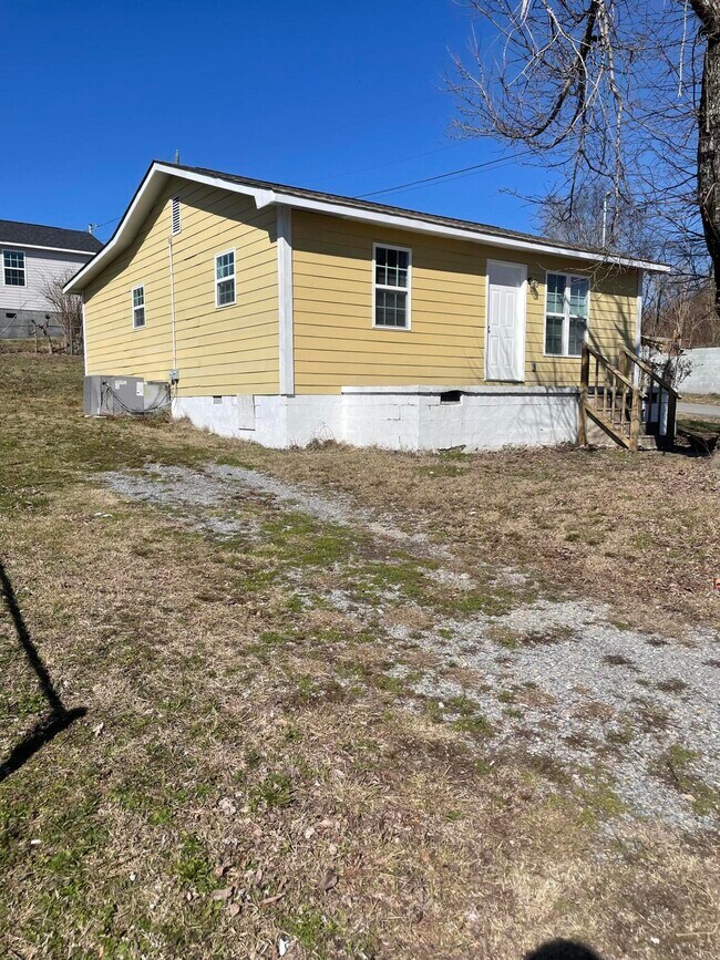 Foto del edificio - 925 Lowery St NE