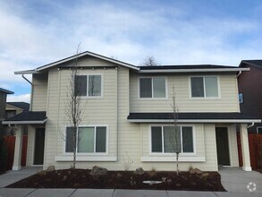 Building Photo - 792 NE Copperleaf Loop