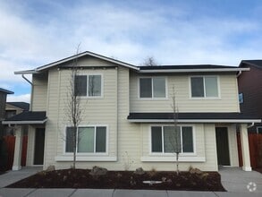 Building Photo - 792 NE Copperleaf Loop
