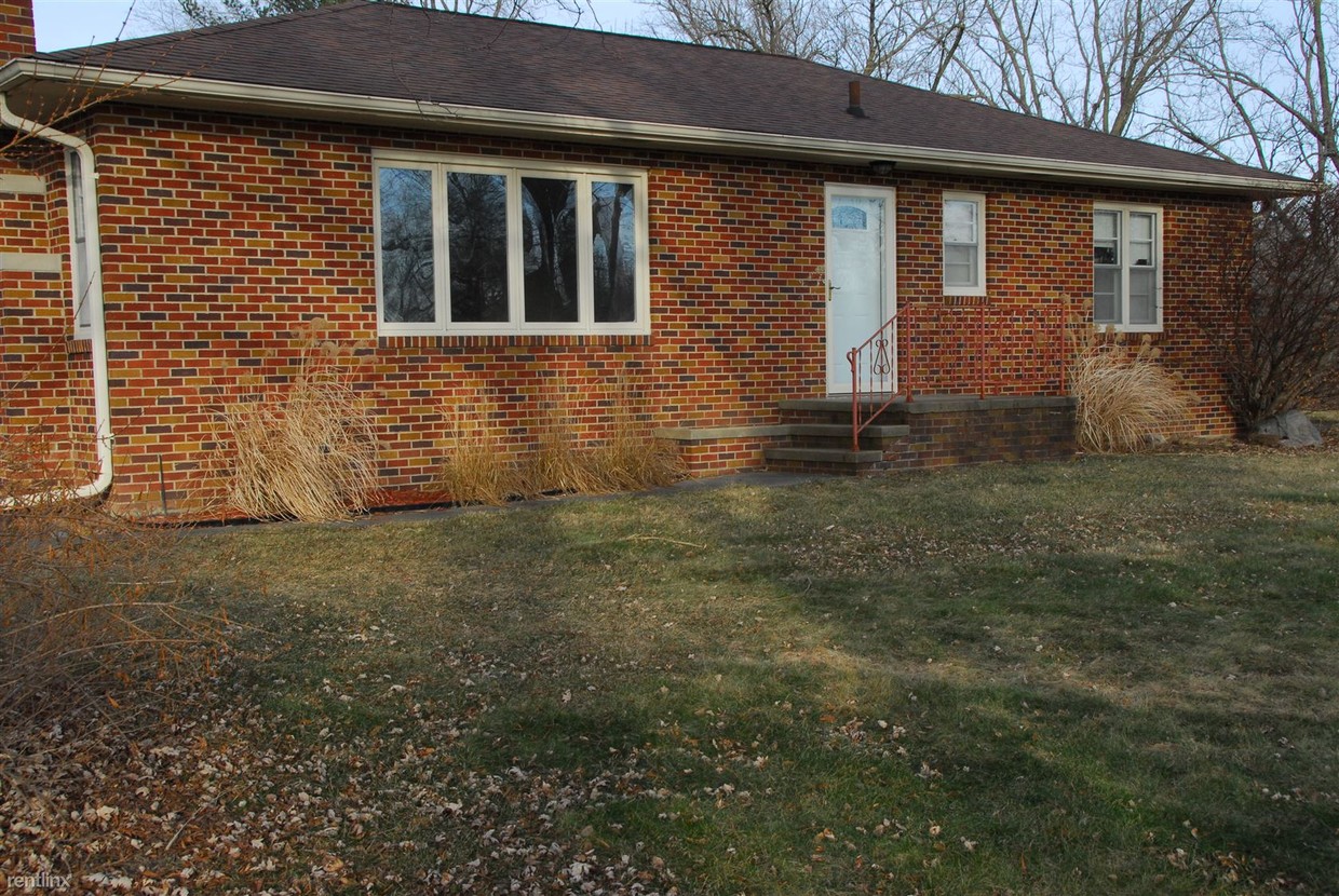 Primary Photo - 3 br, 1 bath House - 9150 SE 56th Ave