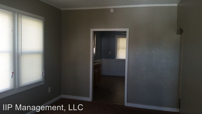 Building Photo - 13825 Thornhope Rd