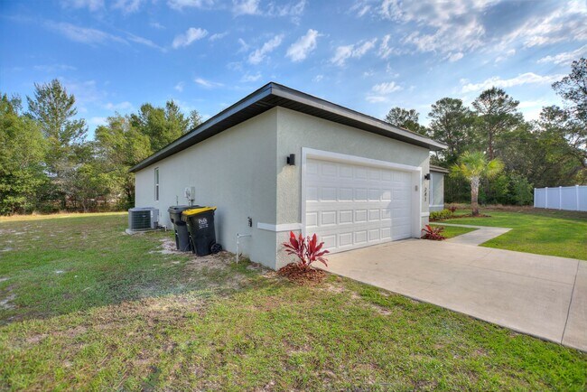 Building Photo - Newly Built Home!  Modern, energy efficien...