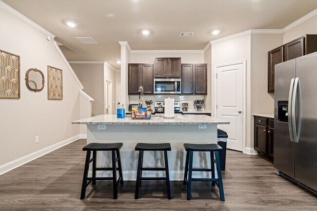 Building Photo - 2029 Pinnacle Walk